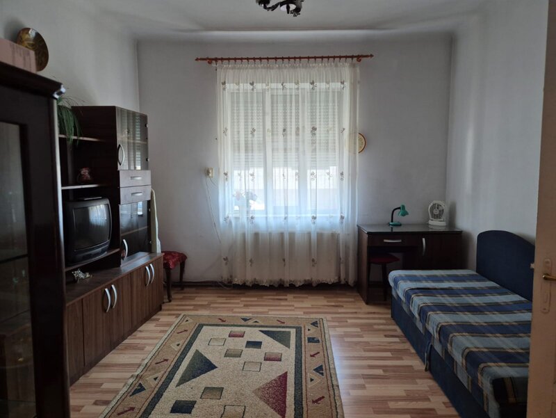 Tineretului, de vanzare apartament 2 camere, decomandat, 55 mp utili, parter