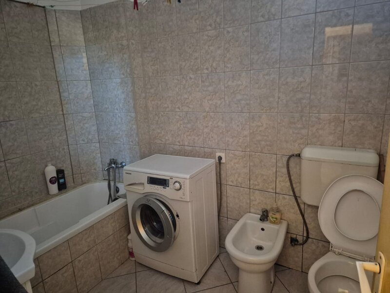 Tineretului, de vanzare apartament 2 camere, decomandat, 55 mp utili, parter